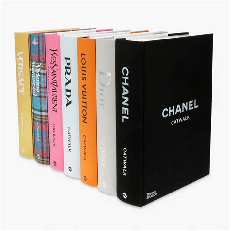 Chanel: The Complete Collections by Patrick Mauriès 